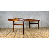 Incredible Johannes Andersen Coffee Table | Fully Restored Danish Mid-Century Jacaranda Rosewood Vintage von TheLoveBrigade