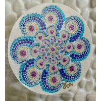 Mini-Windrad Mandala - Einzigartige, Original Handgefertigte Wandkunst in Einem 11x15 Weißen Schwebenden Rahmen, Wanddekoration, Geschenk von TheMagicalMandala