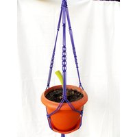 Lila Mini Makramee Pflanze Halter 18 Zoll 3 Mm Hängenden Blumentopf Blumenampel Indoor Oder Outdoor-Ausstattung Handgefertigt Geschenk-Idee von TheMagicalNodules