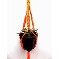 Orange Makramee Pflanze Aufhänger 18 Zoll 3mm Indoor Oder Outdoor-Dekor Mini Hängen Pflanzer Wandbehang Geschenk Idee Handgemachte Blumentopf Fenster Orange Makramee Pflanze Aufhänger 18 Zoll 3mm Indoor Oder Outdoor-Dekor Mini Hängen Pflanzer Wandbehang Geschenk Idee Handgemachte Blumentopf Fenster von TheMagicalNodules