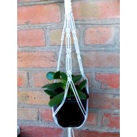 Weiße Mini Makramee Pflanze Halter 18 Zoll 3 Mm Hängeampel Indoor Oder Outdoor Dekor Geschenkidee Fenster-Dekorationen-Wandbehang von TheMagicalNodules