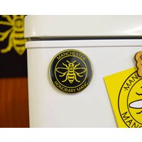Ehrenmanc Gelb Manchester Bienenmagnet - Made in Uk Worker Bee Mancunian Geschenk Kühlschrankmagnet Rettet Die Bienen von TheManchesterShop