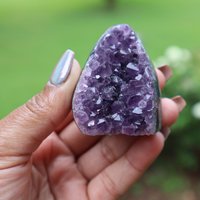 Hochwertige 5 cm Hohe Amethyst Druse Freeform von TheMidnightCrystals