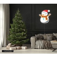 Rusty The Snowman Weihnachten Led Neon Schild Wasserdicht Outdoor Lichter Wandkunst von TheNeonist