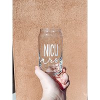 Nicu Krankenschwester Eiskaffee Glas Dose | Bierglas Geschenk Pintglas von TheNursesBoutique