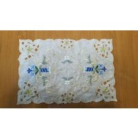 Maßgeschneiderte Abdeckung/Bestickte Tischdecke Hochzeit Rechteckige Decke Weiße Rustikale Küche Dekor von TheOldTimeTreasures
