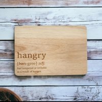 Hangry Schneidebrett - Gravierter Geburtstag Aus Holz, Neues Zuhause von ThePaperShedGifts