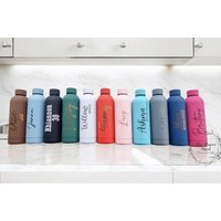 Personalisierte Thermosflasche - Besonders Angefertigt Mit Namen Besondere Anlässe Hochzeit Geburtstag Brautjungfer Danke Braut Personalisierte Thermosflasche - Besonders Angefertigt Mit Namen Besondere Anlässe Hochzeit Geburtstag Brautjungfer Danke Braut von ThePaperShedGifts