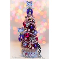 Vintage Kitschy Valentine Katze Pink & Lila Flaschenputzer Baum Ornament Strass Schmuck Dekoration von ThePatchworkAttic