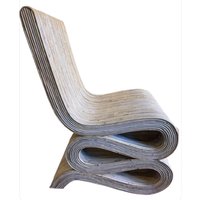 Geschwungener Rattan Stuhl Ribbon Chair Moderne Möbel Rattanmöbel von ThePatinaCo