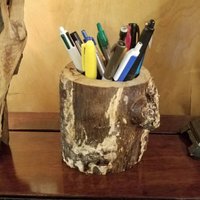 stiftehalter Geschenk Für Ihn | Rustikale Holzvase Herzstück Einzigartiger Ausgehöhlter Baum Utensilo Schreibtisch Organizer Chef Oder Lehrer von ThePetrifliedWood