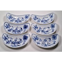 Antikes Boho Zwiebelmuster Graf Thun Tk Knochengeschirr Set von ThePorcelainMonarchy