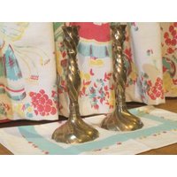 Kerzenhalter Aus Gedrehtem Messing Indien von ThePuppyDogTails