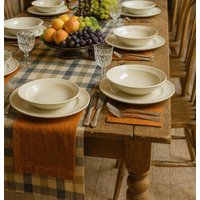 Leinen Tischläufer in Gingham Optik , Gewaschenes Blau Beige Stonewashed Bauernhaus Mit Breiter Saumkante Auf von TheRawLinen