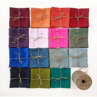 Weiches Leinen Servietten Set Viele Farben Off White Beige Jeansblau Schwarz Altrosa Stonewashed Stoffservietten Mit Breitem Rand Auf Gehrung von TheRawLinen