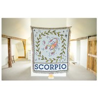 Sternzeichen Gobelin Decke - Wähle Dein Zeichen Horoskop Astrologie Decken Sternbild Dekor Und Geschenke Skorpion Gewebte von TheRootedPair