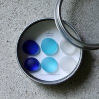 Glas Edelstein Magnete - Blue Skies von TheRubbishRevival