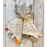 Personalisierte Baby Schmusedecke - Lovey Decke Shower Geschenk Neues Plüsch Sicherheit Lovie Mit Tags Grauer Elefant von TheSanctuaryLyfe