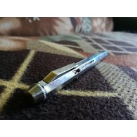 Büro Stift Metall Farbstift Alte Farbe Vintage Präsentation 4 Farben Geschenkidee Für Kind Funktioneller Bussiness Geschenk von TheSatisfactionShop9