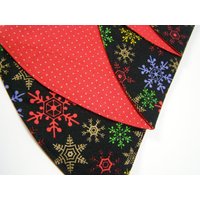 Weihnachtsbaum Servietten Midnight Schneeflocken Stoffservietten, 2Er-Set von TheScrapBasket