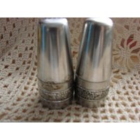 Vintage Edelstahl Salz - Und Pfefferstreuer von TheShakerShack
