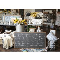 "Holzbild Mit Natürlicher Schreibschrift "Heiliger Geist Du Ist Willkommen Hier"." von TheShedInteriors