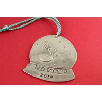 Schneekugel Weihnachtsschmuck - Ornament Ornament-2021 -Familienschmuck Silber Andenken von TheSilverDiva