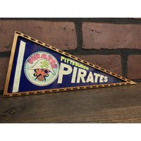 1960Er Jahre Pittsburgh Pirates Mlb Vintage Mini Wimpel Gerahmt von TheSportsAlternative
