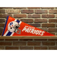 1980Er New England Buncher Nfl Large Vintage Wimpelkette von TheSportsAlternative