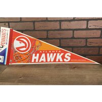 1990 Atlanta Hawks New Stock Große Vintage Wimpelkette von TheSportsAlternative