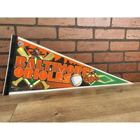 1990Er Jahre Baltimore Orioles Mlb Große Vintage Wimpelkette von TheSportsAlternative