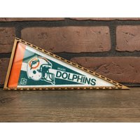 Gerahmte 1990's Miami Dolphins Nfl Vintage Mini Wimpel von TheSportsAlternative