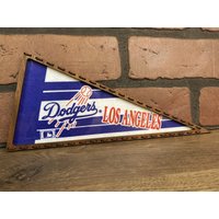 Gerahmte 1990Er Jahre Los Angeles Dodgers Mlb Vintage Mini Wimpel von TheSportsAlternative