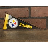 Gerahmter Pittsburgh Steelers Nfl Mini Wimpel von TheSportsAlternative