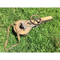 Rustikaler Gemüse Staubwedel Aus Holz von TheStartledDuck