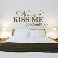 Immer Kiss Me Goodnight - Wandaufkleber Zeitgenössisch Vinyl Aufkleber Liebe von TheStickerStop