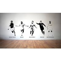 Weltklasse Fußballer - Vinyl Transfer Wandaufkleber Sanchez. Ballen . Aguero Messing Ronaldo Weltklasse Fußballer - Vinyl Transfer Wandaufkleber Sanchez. Ballen . Aguero Messing Ronaldo von TheStickerStop
