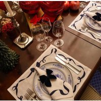 Schwarzes Besticktes Leinen Tischset Und Servietten-Set - Elegante Weiße Tischwäsche Handgemachtes Party Home Dekor Schwarzes Besticktes Leinen Tischset Und Servietten-Set - Elegante Weiße Tischwäsche Handgemachtes Party Home Dekor von TheTableButterfly