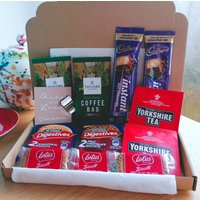 Coffee, Cadbury Hot Chocolate & Yorkshire Tea Letterbox Geschenkeet - Personalisierte | Kaffee Emaille Pin Anstecker Keks Geschenk Verdauungs von TheTeaAndCoffeeShop
