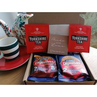 Yorkshire Tea Lover Letterbox Geschenkset - Mini ...passt Garantiert in Uk Briefkästen von TheTeaAndCoffeeShop