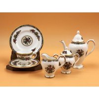 Coalport China Ming Rose Miniatur 8 Stück Schrank Kaffee Set. Kaffeekanne, Milchkännchen, Zucker, & 1 Trio. - Gratis Uk Post von TheTeaTray