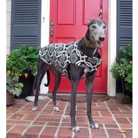 Windhundmantel | Mantel Für Große Hunde Hundejacke Verschiedene Größen Wählen Sie Ihre Größe Ihren Stoff Windhundmantel | Mantel Für Große Hunde Hundejacke Verschiedene Größen Wählen Sie Ihre Größe Ihren Stoff von TheThimbleAndHound