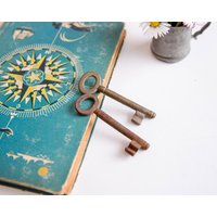 Vintage Skelett Schlüssel - 2Er Set, Rustikale Wohnkultur Funde, Steampunk Bronze von TheThingsThatWere