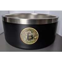 Futternapf 2Liter Aus Edelstahl in Schwarz Mit Bitcoin-Logo Futternapf 2Liter Aus Edelstahl in Schwarz Mit Bitcoin-Logo von TheTierShow