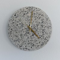 Terrazzo Design Wanduhr „stracciatella" | Lautlos Schleichend 30cm von TheTinyStudioDE