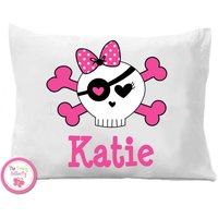 Mädchen Polka Dot Pirate Skull Personalisierter Kissenbezug von TheTrendyButterfly