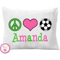 Personalisierter Fußball Kissenbezug, Peace Love Design von TheTrendyButterfly