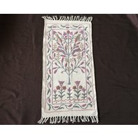 Nie Benutzt 100% Handgewebter Teppich Nie Benutzt 100% Handgewebter Teppich von TheVINTAGEShopBG