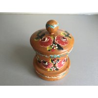 Vintage Handgemalte Blumen Holzkiste - Tole Toleware von TheVINTAGEShopBG