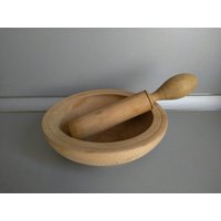 Vintage Primitiv Antike Schüssel Aus Holz - Knoblauch Primitive Alte Holzmörser Kräutermühle Knoblauchpresse von TheVINTAGEShopBG